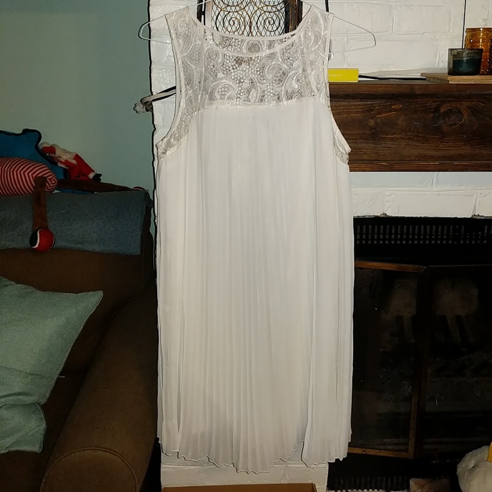 White pleated dress